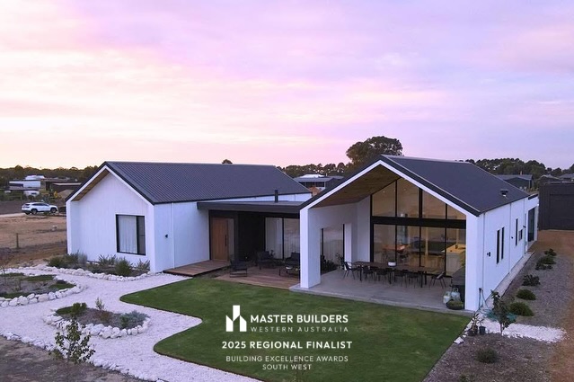 583333332_17977368473946467_4104761502354295108_n